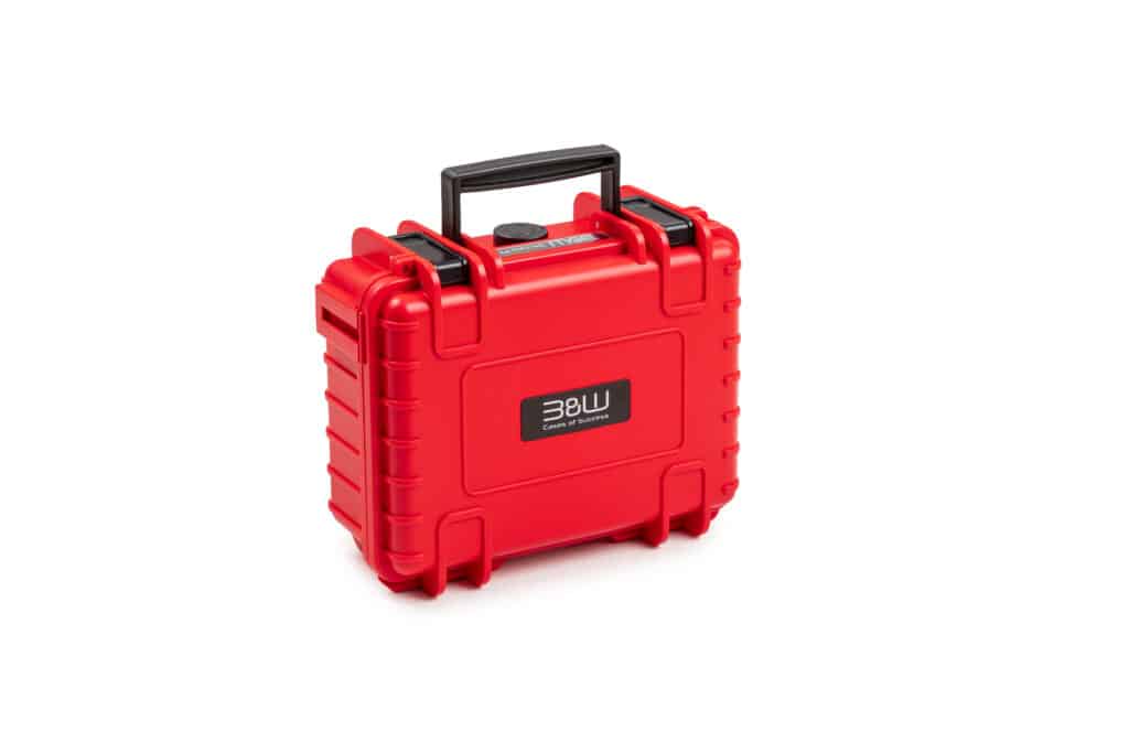 Roter Outdoor-Koffer